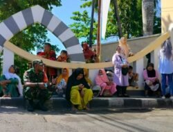 Babinsa Koramil 1606-09/Ampenan Himbau Pengantar CJH di Embarkasi Lombok