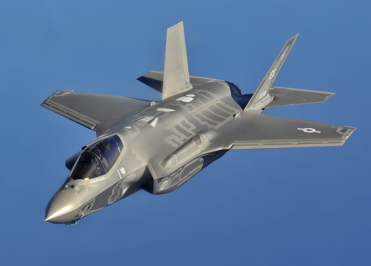 pesawat tempur F-35