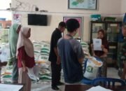 Sinergi TNI dan Pemerintah Lokal dalam Meningkatkan Kesejahteraan Warga Desa Peresak melalui Program PKH