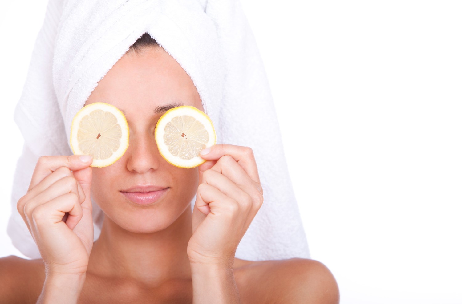 cara memutihkan wajah dengan Masker lemon.