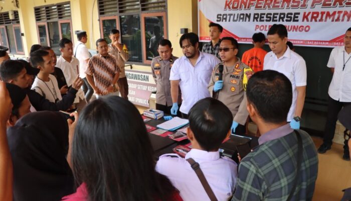 Polres Bungo Berhasil Mengamankan 2 Tersangka Peredaran Uang Palsu