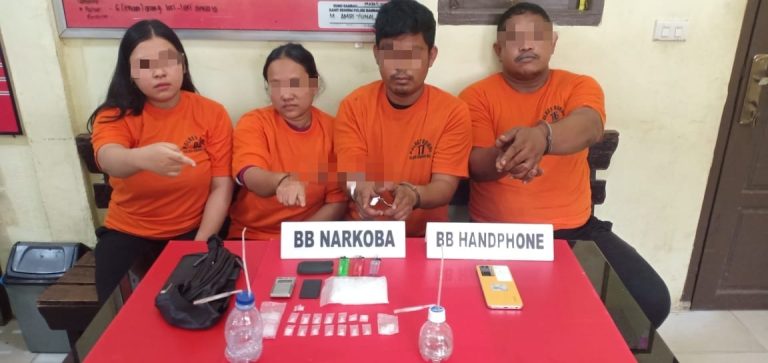 Pesta Sabu di Kebun Sawit Digerebek Polisi, Satu Bandar Diringkus