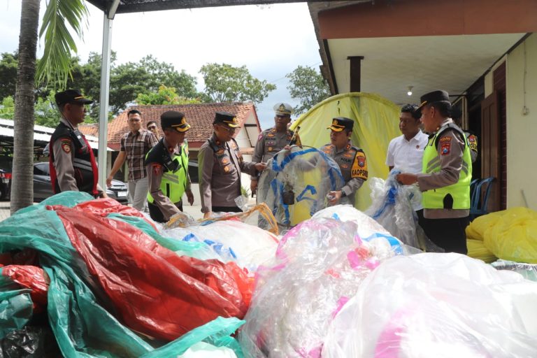 135 Balon Udara Diamankan Polres Trenggalek Demi Keamanan Lebaran Ketupat