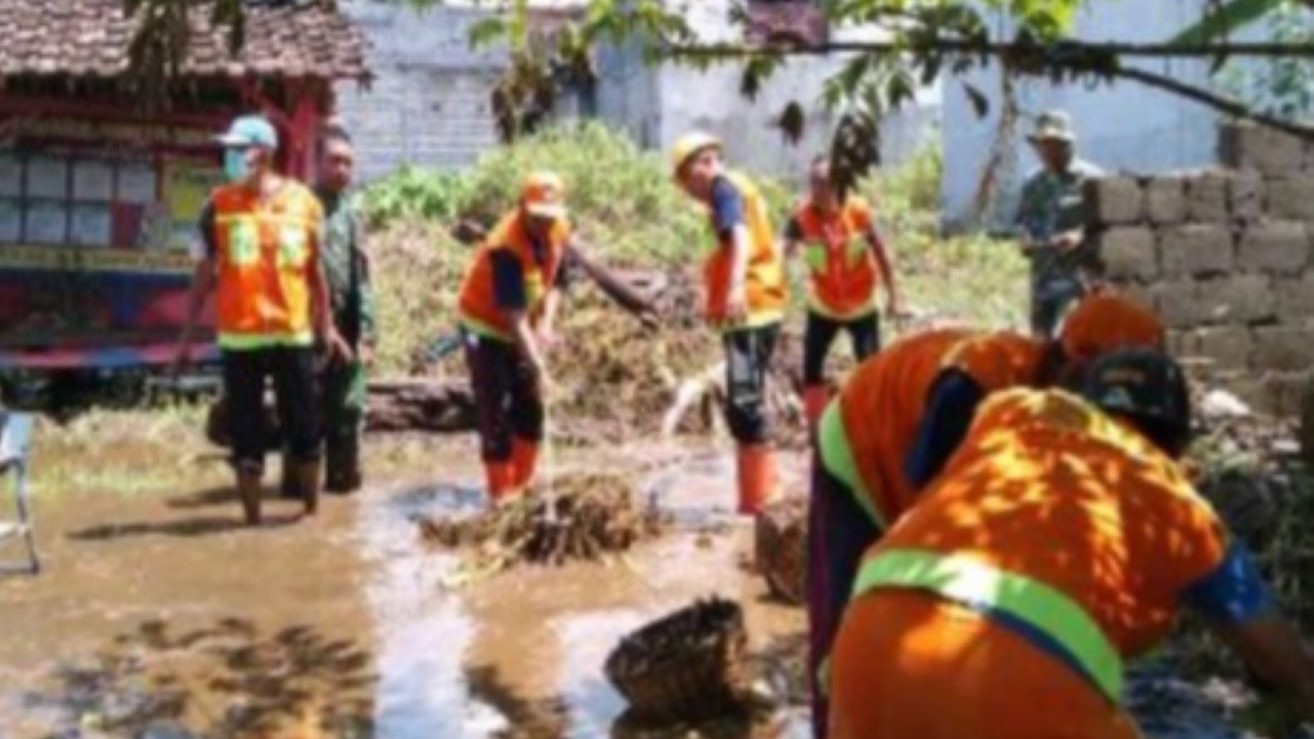 Banjir Lahar Dingin Semeru Telan Korban Jiwa, Akses Jalan Nasional Putus