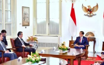 Kerja Sama Ekonomi dan Stabilitas Timur Tengah: Fokus Pertemuan Presiden Jokowi dengan Menlu Wang Yi