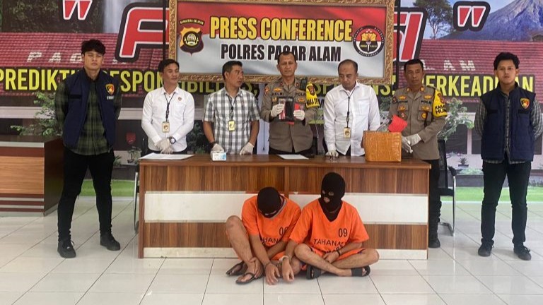 Petugas Gagalkan Pengiriman Ganja Modus Paket Gelap di Pagaralam