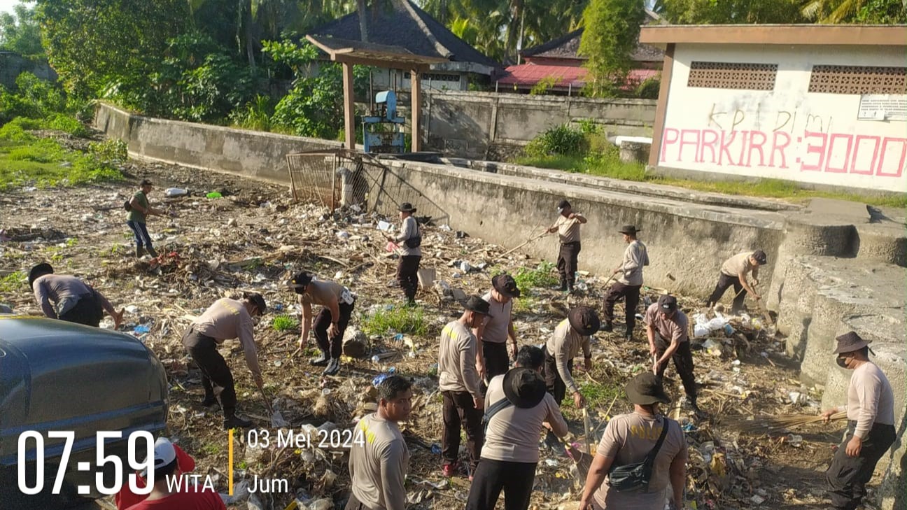 Polsek Batulayar Gelar Batulayar Bersih Bersinergi