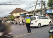 Rawan Sore Polsek Batulayar: Upaya Cegah Kemacetan di Senggigi