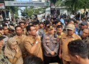 Pastikan Aman Dan Lancar, Wakapolres Sumbawa Pimpin Pengamanan Demo