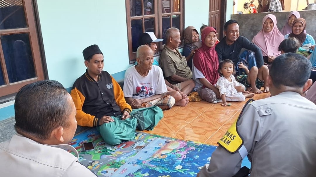 Jumat Curhat Polsek Gerung Serap Aspirasi Warga Dusun Karang Langko