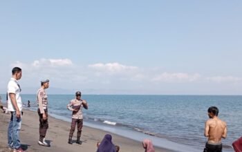 Polres Lombok Barat Giatkan Patroli Keamanan di Pantai Kuranji Bangsal