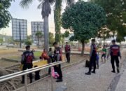 Sat Samapta Polres Bima Kota Laksanakan Patroli Jalan Kaki Pantau Situasi Kamtibmas dan Berikan Himbauan kepada Masyarakat