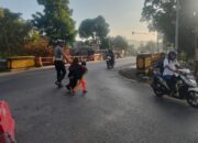 Pastikan Kelancaran Lalulintas, Sat Lantas Polres Laksanakan Gatur Jalan di Pagi Hari