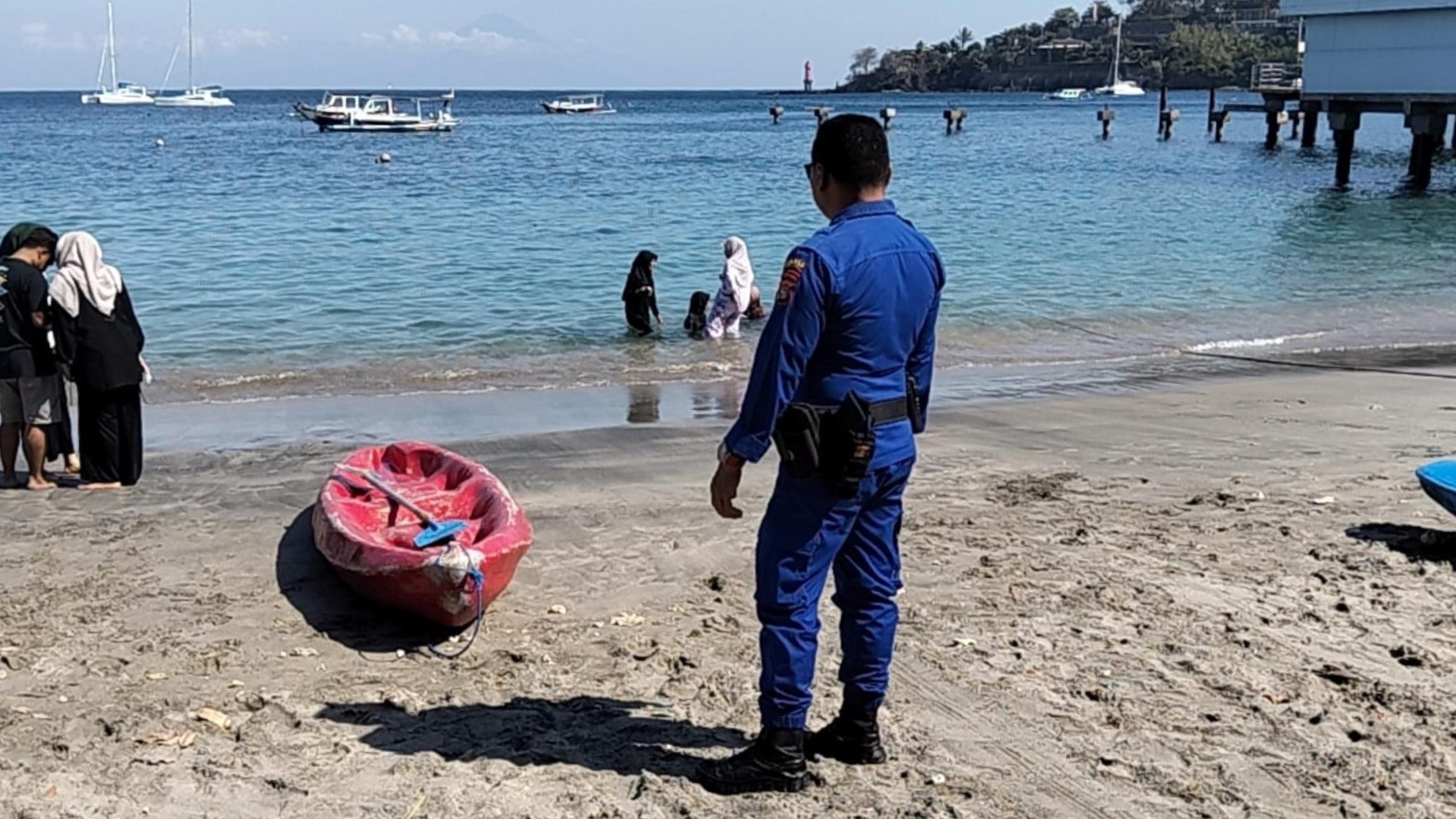 Polairud Lombok Barat Tingkatkan Patroli untuk Amankan Pantai Senggigi