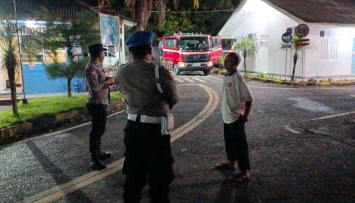 Upaya Preventif Polsek Lembar: Patroli Cegah Kriminalitas di Pelabuhan