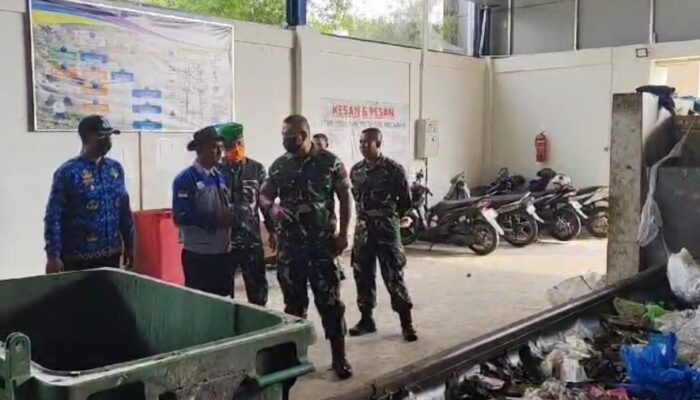 Danrem 162/WB Tinjau Proses Pengolahan Sampah di TPST Sandubaya