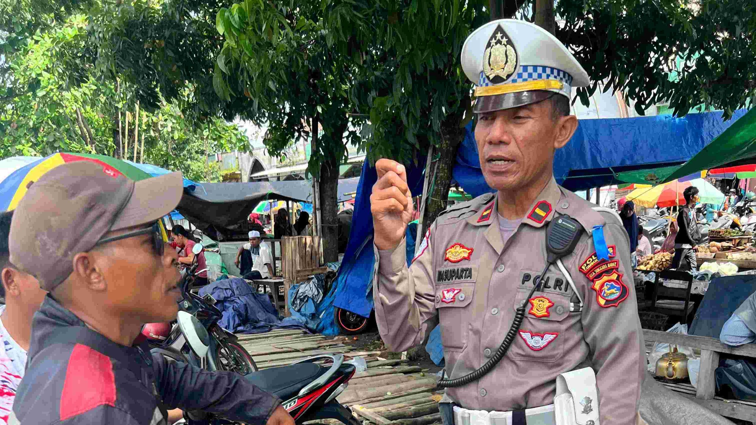 Edukasi Keselamatan Lalu Lintas Menyasar Pasar Jereneng, Lombok Barat