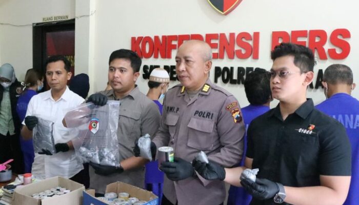 Polisi Tangkap Penjual Bubuk Petasan Online di Jepara!