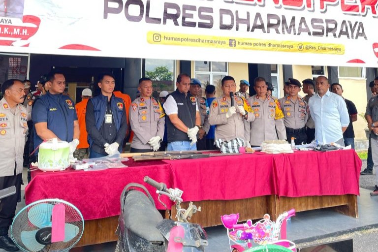 Polres Dharmasraya Ungkap Kasus Curas, Senpi Ilegal, dan Narkotika