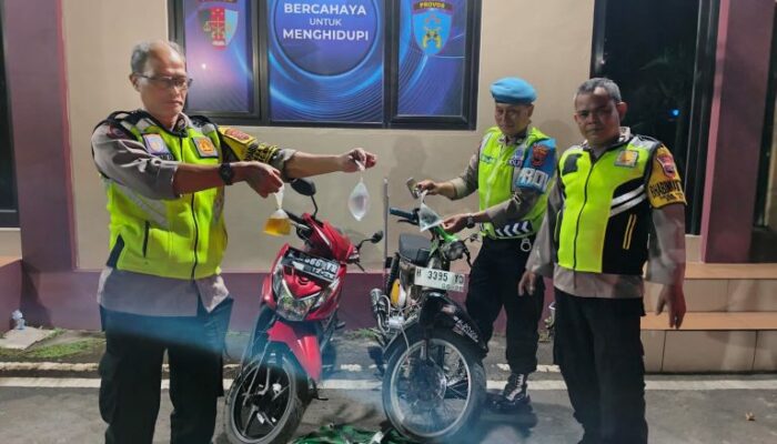 Polisi Bubarkan Perang Air di Kudus, Temukan Bungkusan Berisi Air Kencing