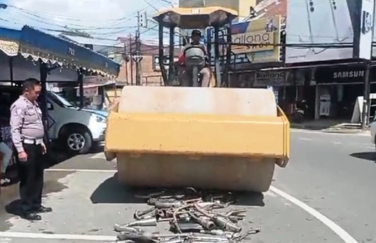 Polres Toraja Utara Musnahkan Ratusan Knalpot Brong, Ini Alasannya!