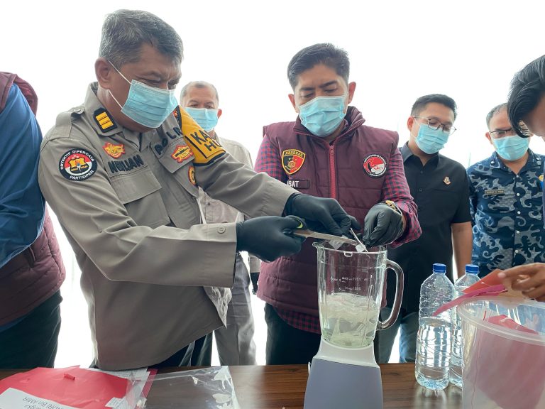 Polres Berau Musnahkan Sabu dan Ganja, Tersangka Jadi Saksi Langsung!