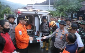 Evakuasi Korban Longsor Trenggalek, Dua Jenazah Ditemukan
