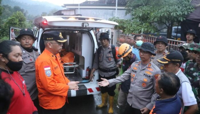 Evakuasi Korban Longsor Trenggalek, Dua Jenazah Ditemukan