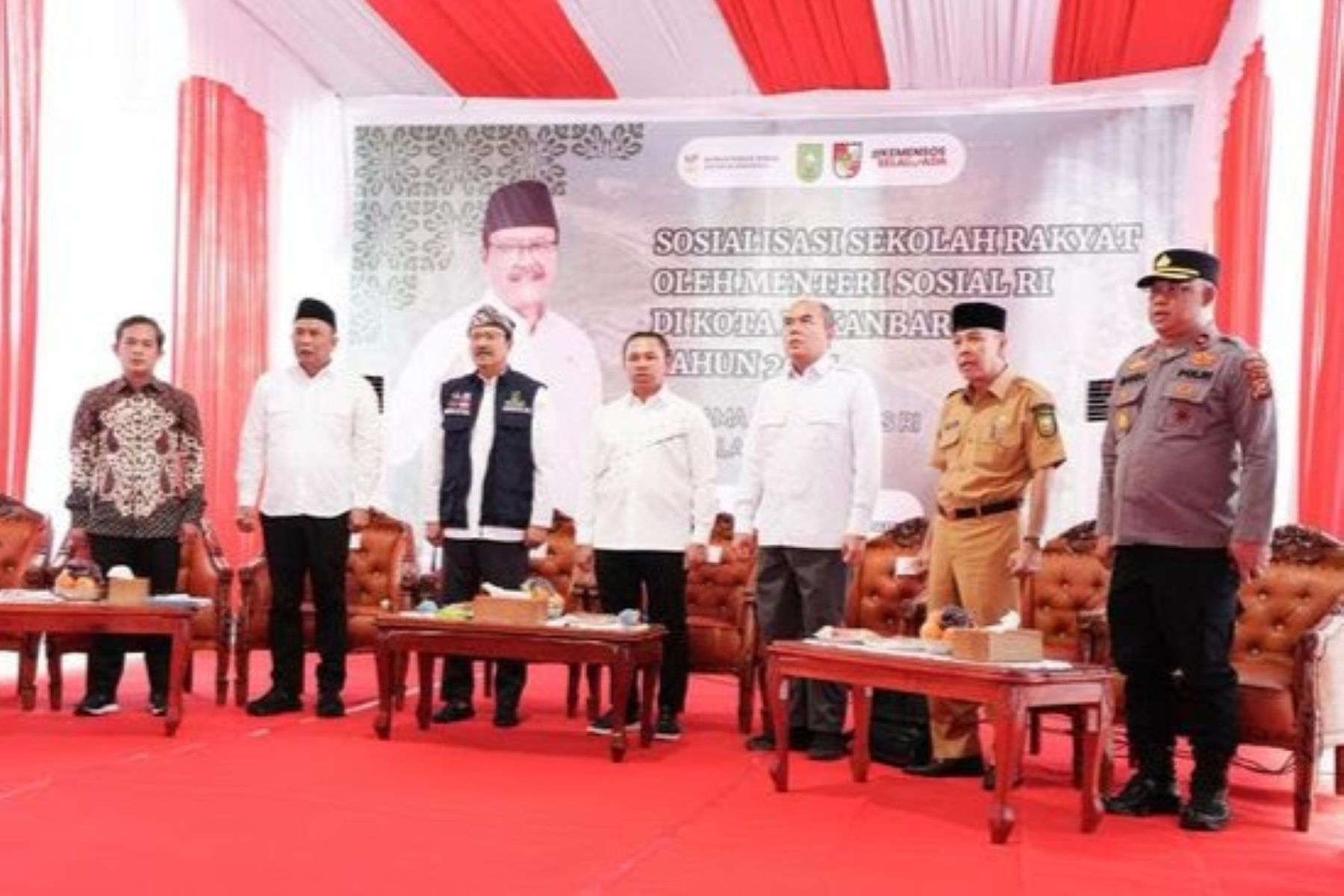 Gus Ipul Tinjau Renovasi Sekolah Rakyat di Pekanbaru, Target 100 Sekolah 2025