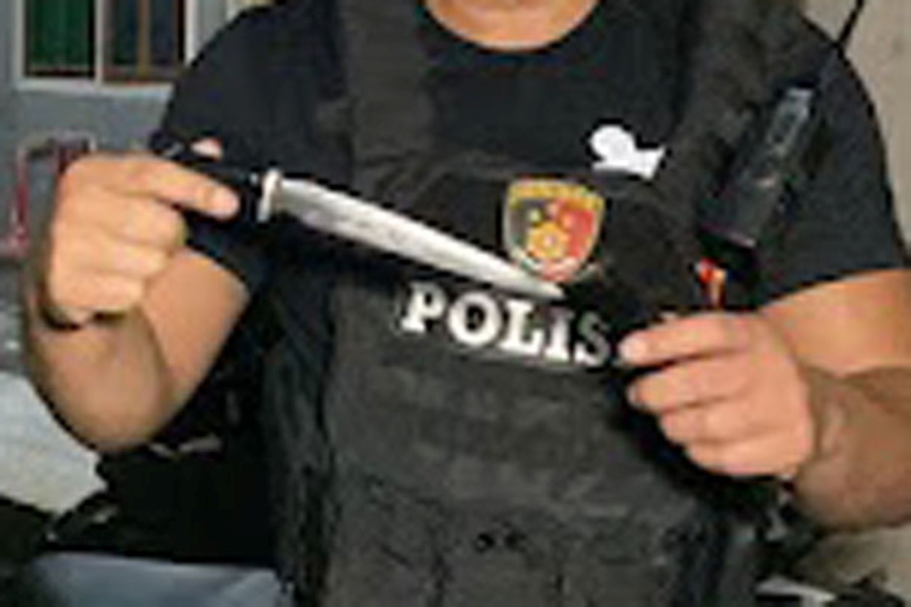 Tim Tarsius Polres Bitung Tangkap Pemuda Bawa Pisau Badik