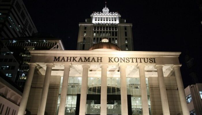 MK Wajibkan Pendidikan Dasar Gratis di Sekolah Swasta dan Negeri