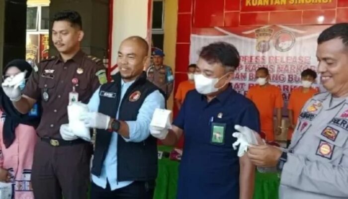Polres Kuansing Ungkap Jaringan Narkotika dengan Puluhan Tersangka