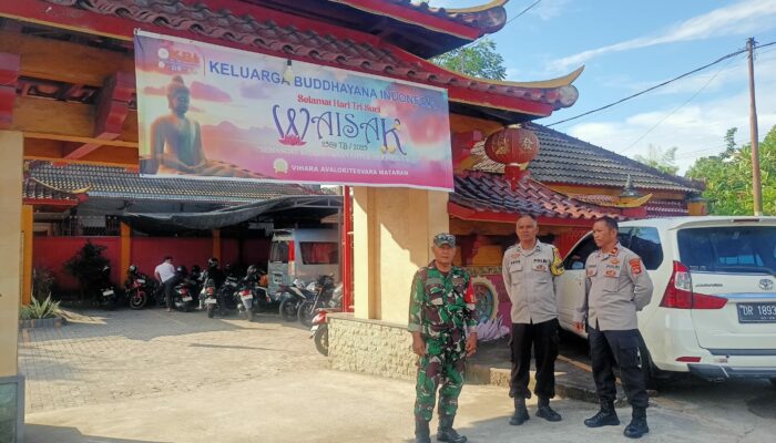 Sinergi TNI-Polri Jaga Ibadah Waisak Umat Buddha