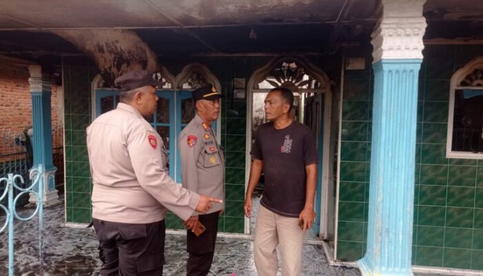 Rumah Imam Masjid di Tapanuli Selatan Terbakar