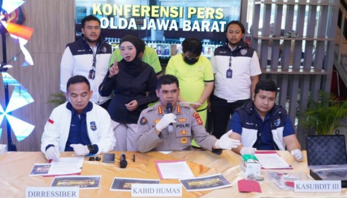Terungkap! Markas Judi Online Internasional Terendus di Bandung