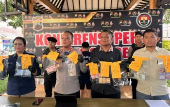 Uang Palsu Pecahan Rupiah hingga Dolar Disita di Sragen