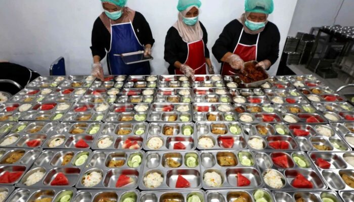 Program Makan Bergizi Gratis Diperluas: Target 82,9 Juta Penerima!