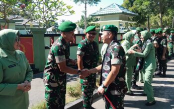 Dandim 1606/Mataram Sambut Hangat Kunjungan Kerja Pangdam IX/Udayana di Yonif 742 SWY