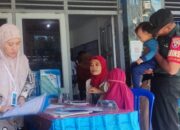 Babinsa Dampingi Posyandu Teratai II di Kekalik Jaya