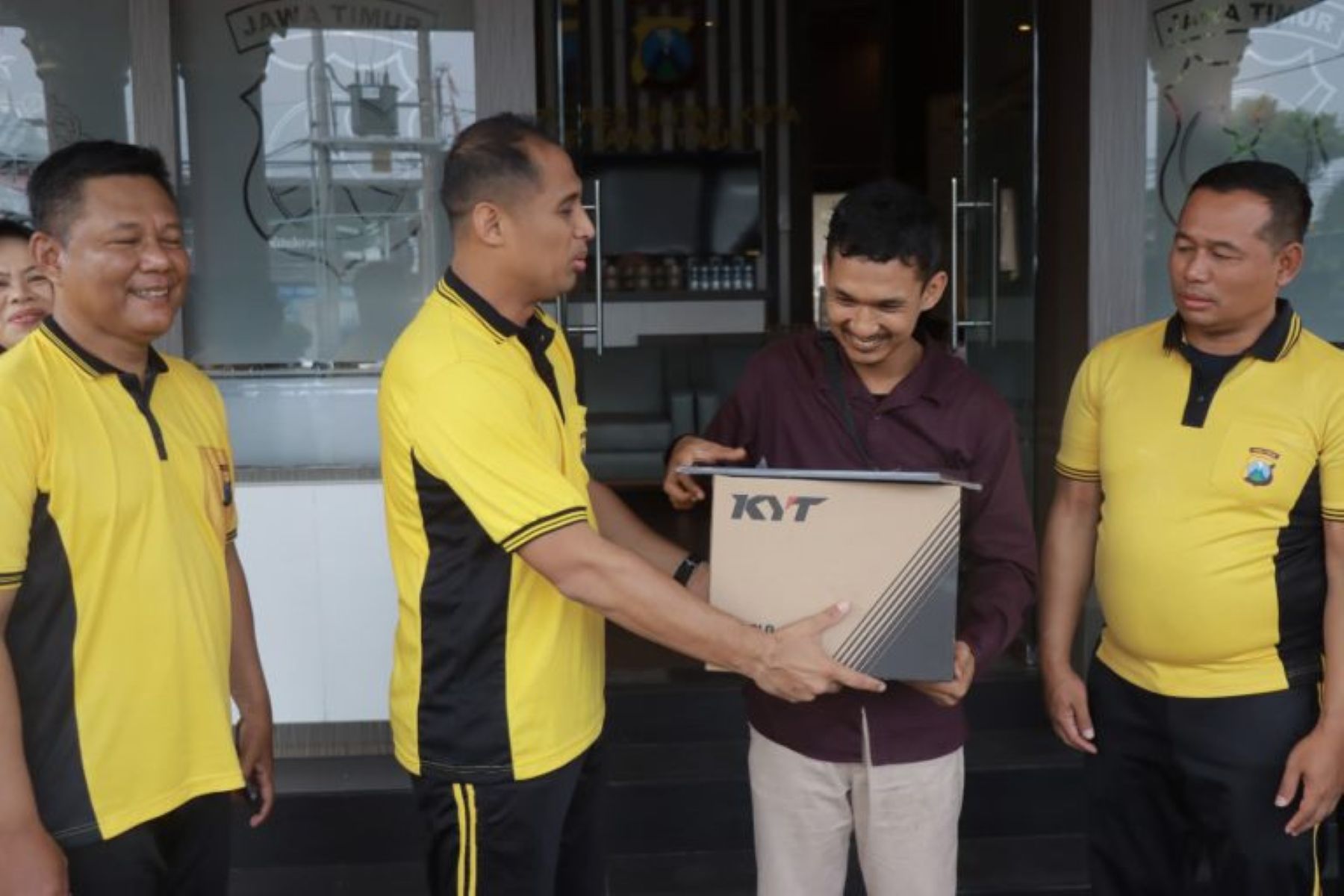 Warga Gagalkan Aksi Kriminal, Diganjar Penghargaan Kapolres Blitar