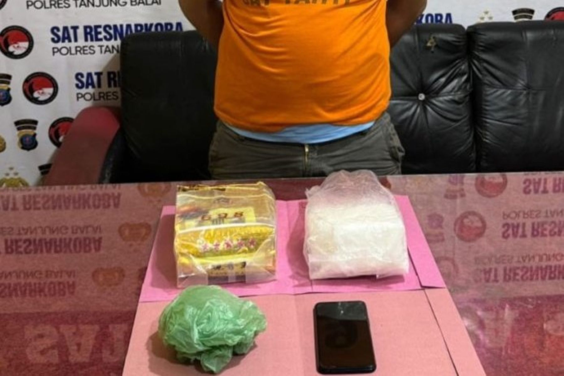 Polres Tanjung Balai Tangkap Pengedar Sabu 1 Kilogram