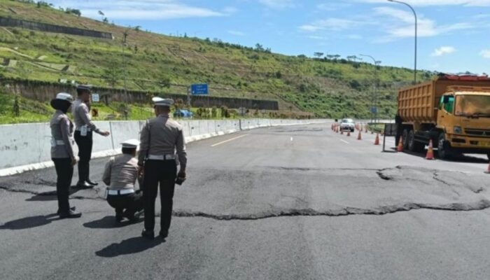 Ambles Jalan Tol Cisumdawu, Polres Sumedang Respons Cepat