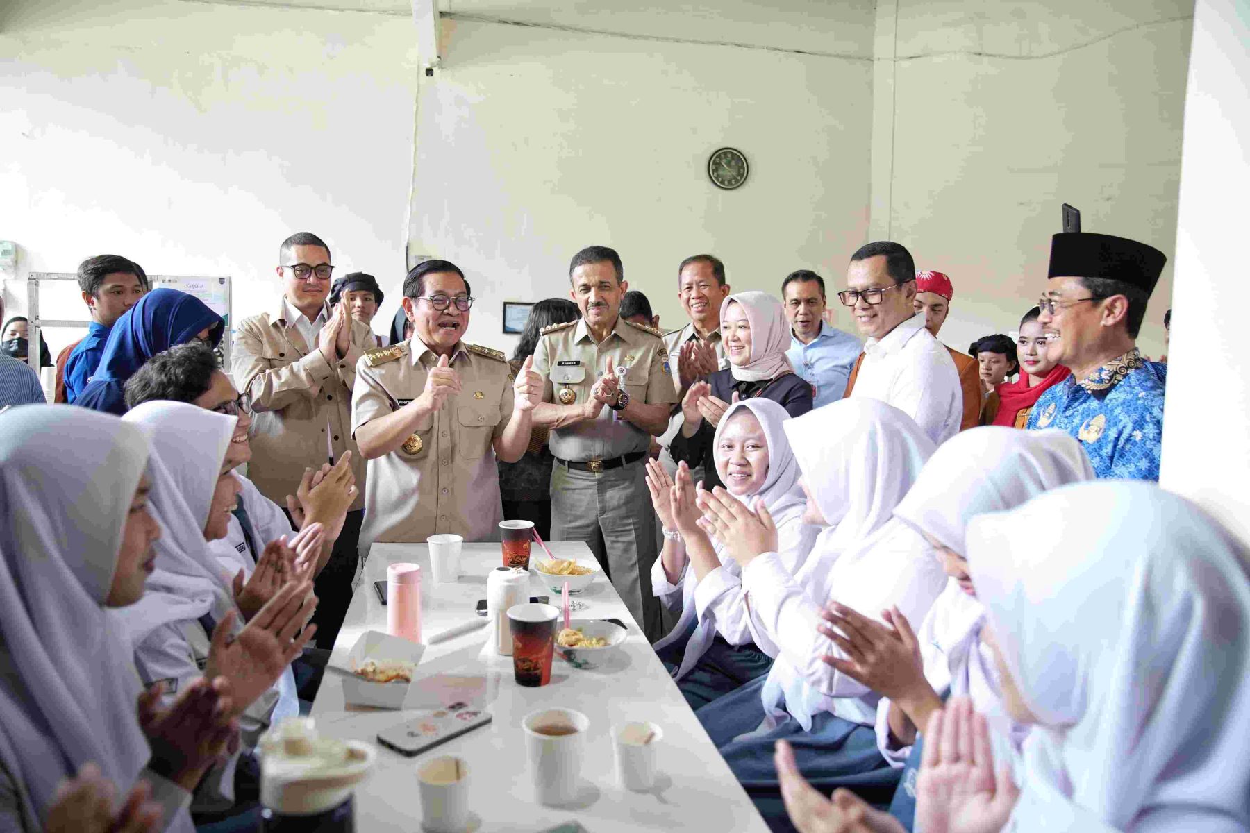 Pemprov DKI Revitalisasi Kantin Sekolah untuk Gizi dan Edukasi