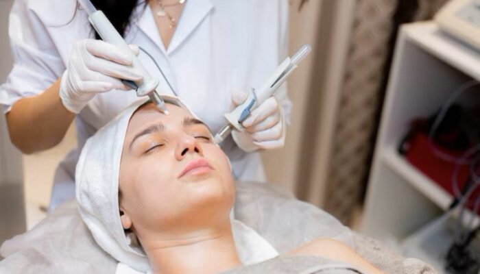 Microdermabrasion Bikin Kulit Glowing Tanpa Ribet, Apa Itu?