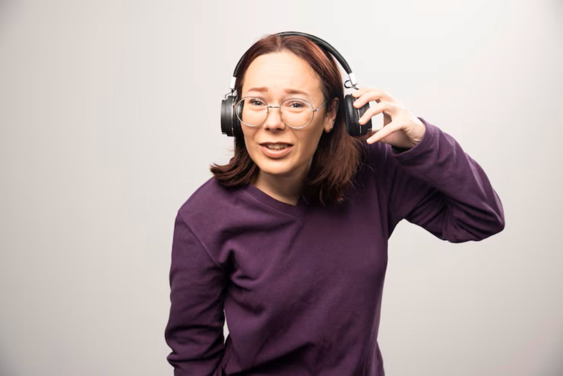 Beda Headphone & Headset? Kebanyakan Orang Salah Paham