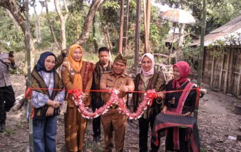 BRI Insurance dan PNM Bangun Sumur Bor-Penampungan Air Bersih di Desa Sukarara