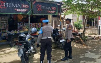 Patroli Rutin Polsek Sekotong Hadirkan Rasa Aman di Pertokoan Desa Sekotong Tengah