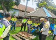 Bhabinkamtibmas Turun Langsung Dampingi Cek Air Bersih, Warga Tongo Apresiasi