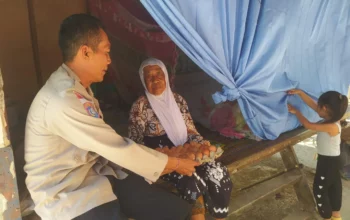 Tak Hanya Amankan Desa, Polisi Sekotong Juga Bantu Warga Lewat Nutrisi Mantap