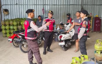 Polres Lombok Barat Pantau Distribusi LPG 3 kg di Lembar